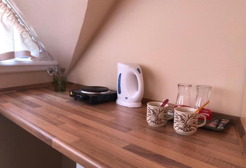 פנסיון óvár 12 Vendégház