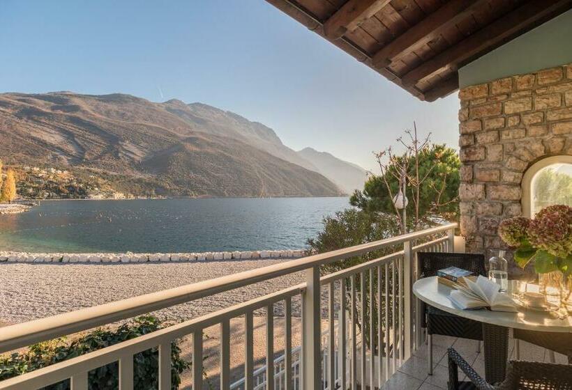 Casa Toblini Al Lago On The Beach