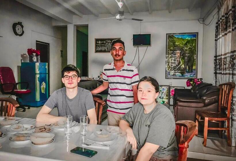 پانسیون Dambulla Tourist Resort