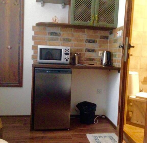 پانسیون Guest Rooms Maria Luiza