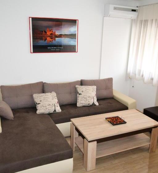 پانسیون Guesthouse Ušće