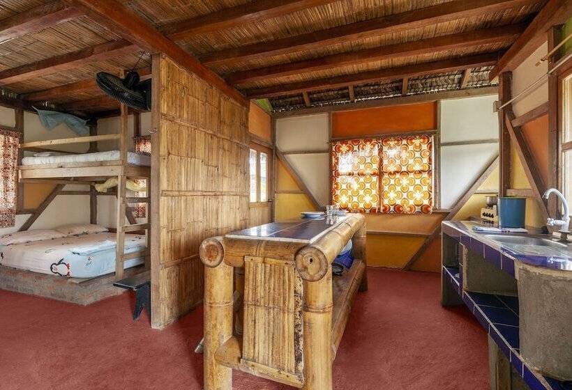 پانسیون La Casa Mompiche