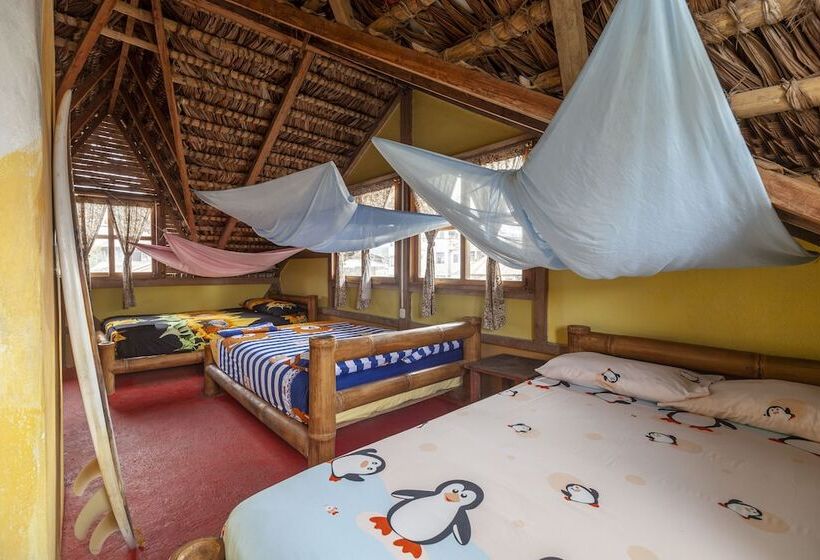 پانسیون La Casa Mompiche