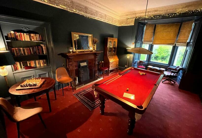 پانسیون Moffat Independent Hostel