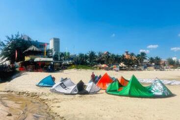 پانسیون Mui Ne Garden Hotel And Kite School