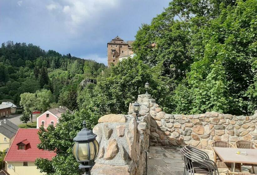 Пансион Penzion  Restaurant U Zámku