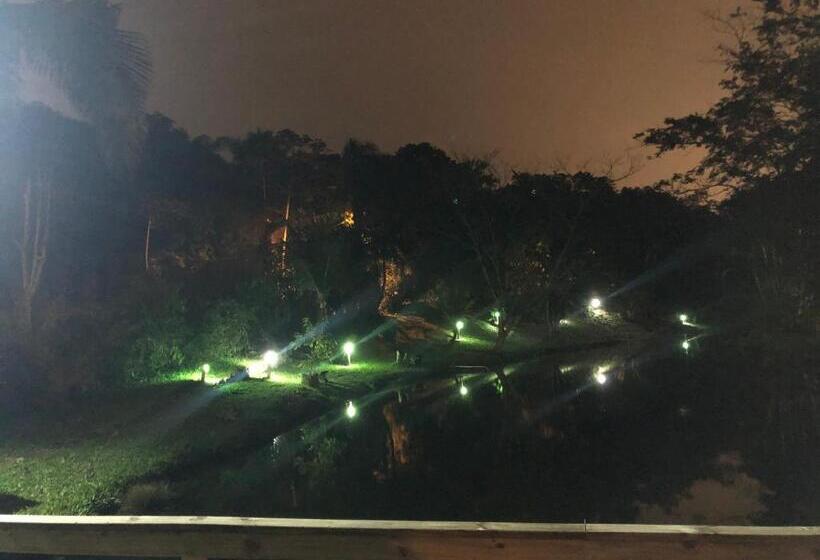 펜션 Pousada Nosso Bosque