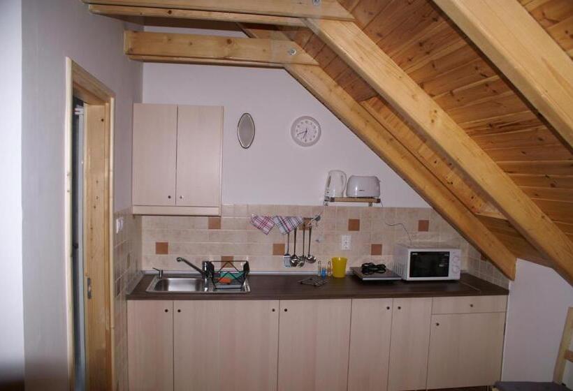 بنسيون öregtölgy Panzio