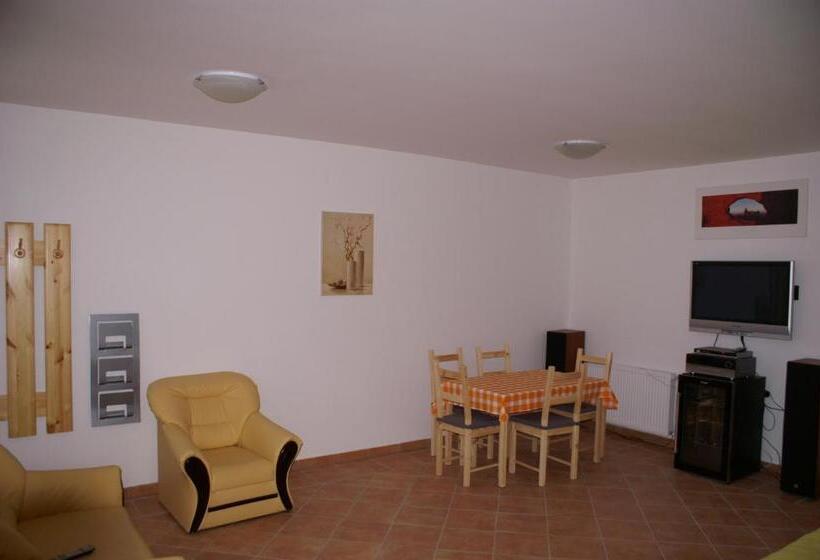 بنسيون öregtölgy Panzio