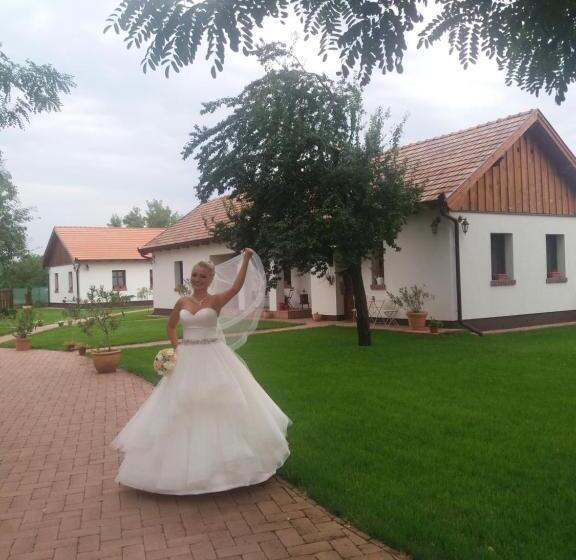 膳宿费 Tóth Vendégház és Apartmanház újfehértó