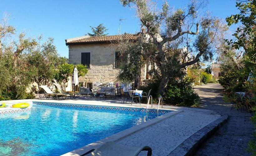 Bed and Breakfast Casa Ulmi Con Piscina