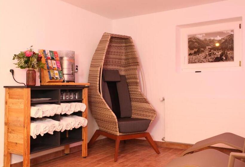 فندق Landhaus Bromm