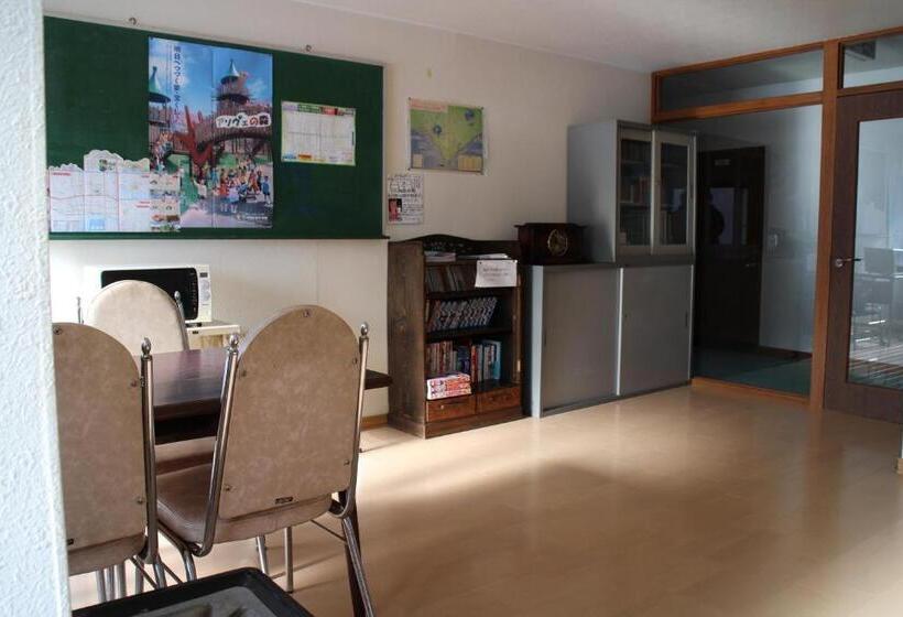 펜션 ホテル中の島別館