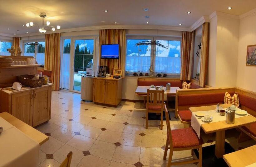 پانسیون Landhaus Gastein