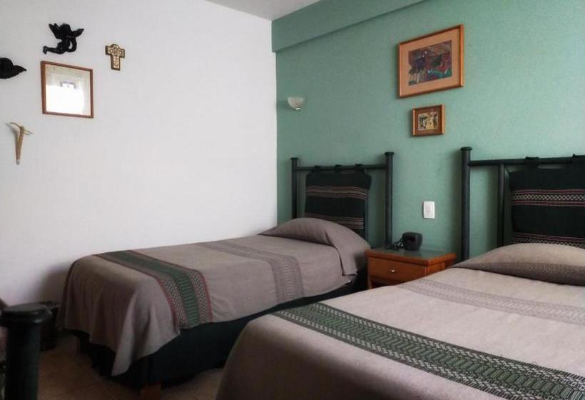 پانسیون Posada De Los Angeles