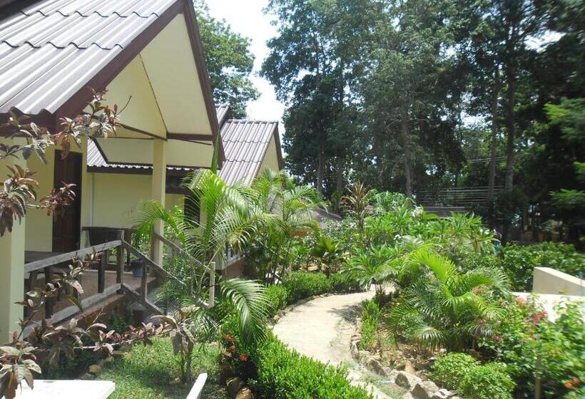 هاستل Baansanook Resort & Swimming Pool