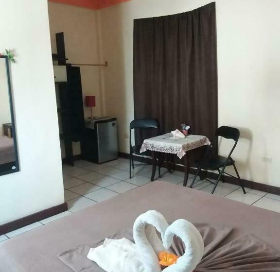 Alme Hostel