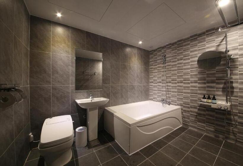 ホテル Gupo Station Almond