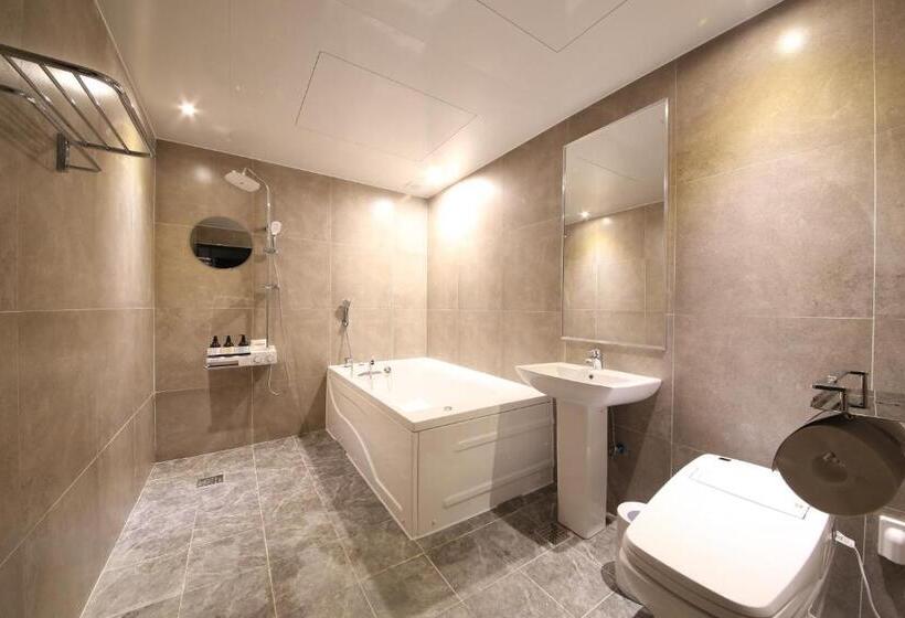 ホテル Gupo Station Almond