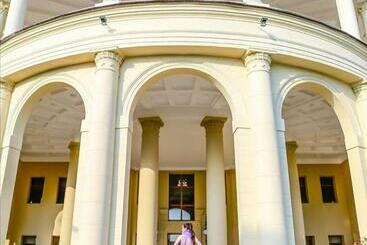 Amra Park Hotel & Spa