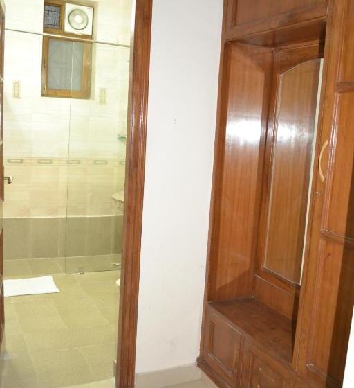 تختخواب و صبحانه Raj Cottage Ganga Vatika