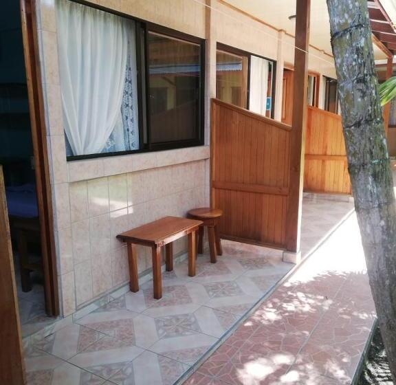 هتل Cabinas Popular
