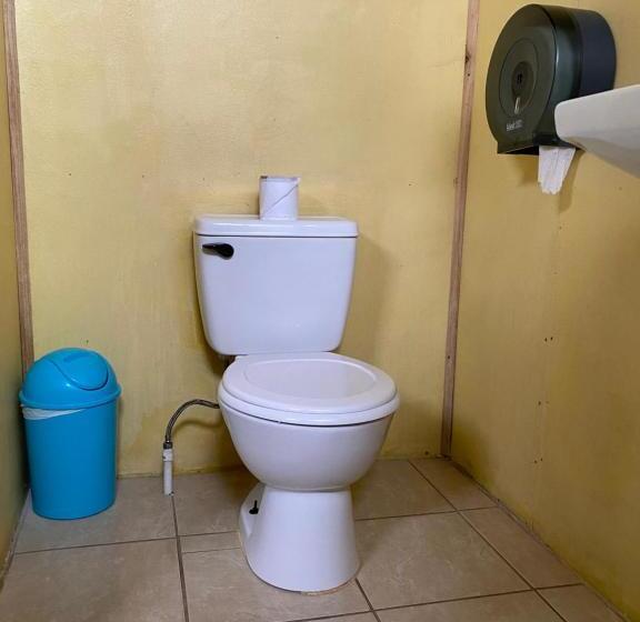 هتل Cabinas Popular