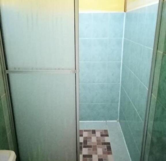 هتل Cabinas Popular