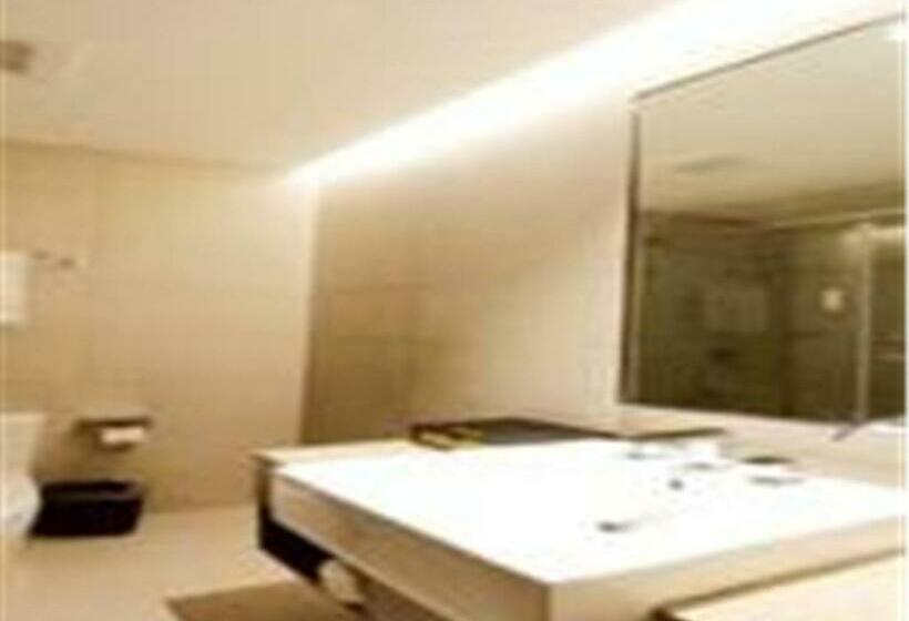 Отель Home Inn Ji Nan East Erhuan Road Honglou Plaza