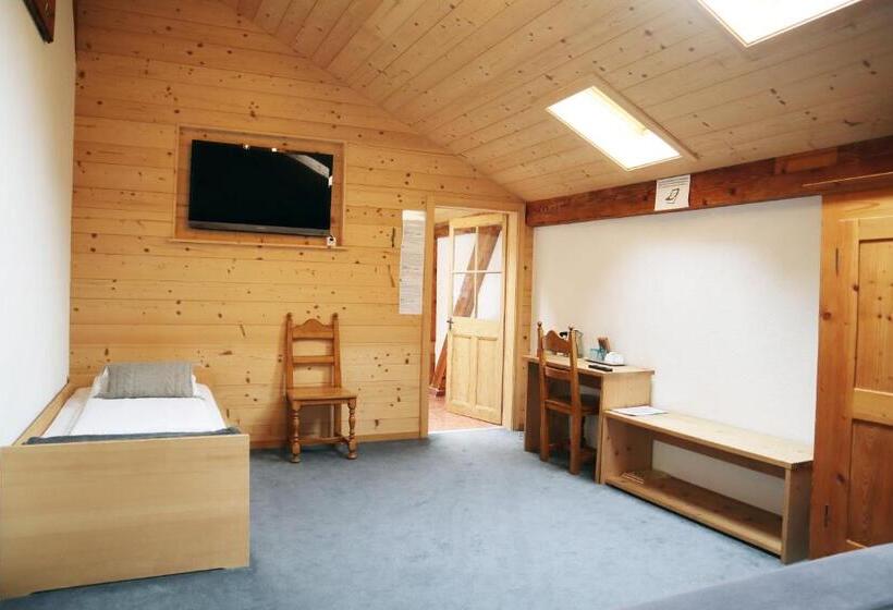 بنسيون Gruyère Rooms