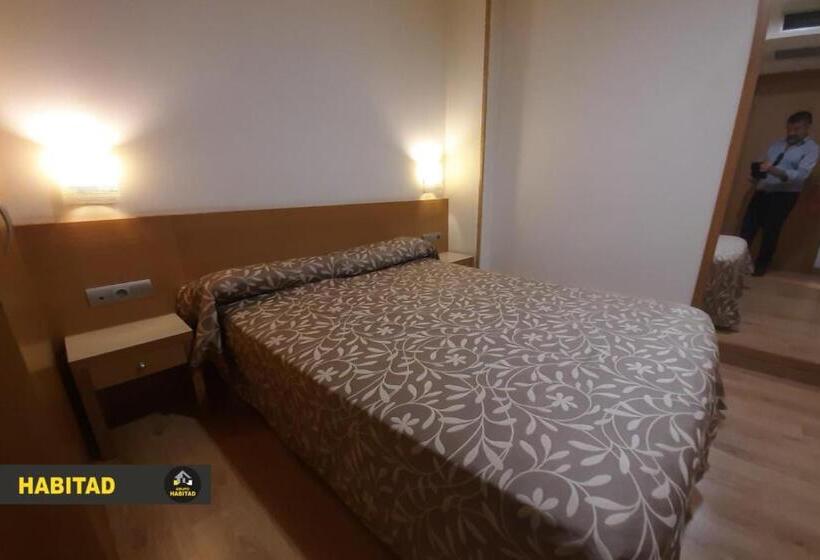 پانسیون Hostal Rambla