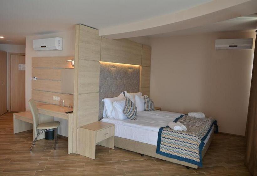 Royal Grand Hotel And Spa   All Inclusive And Free Beach Accsess