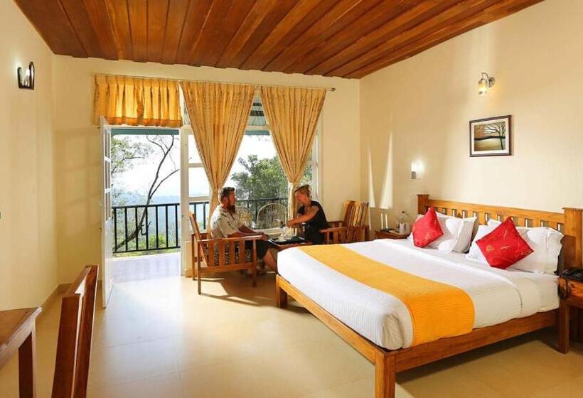 تختخواب و صبحانه Eagle Mountain Resort Munnar