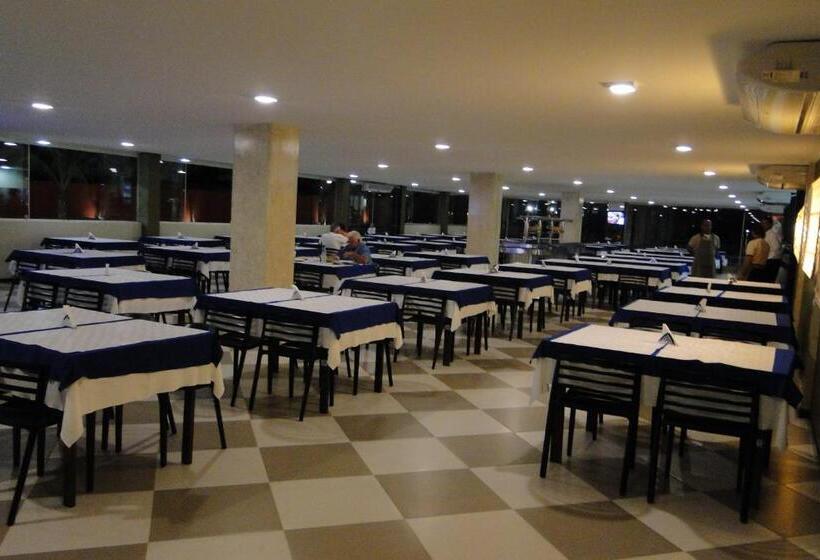 ホテル Arrastão Premium Plaza