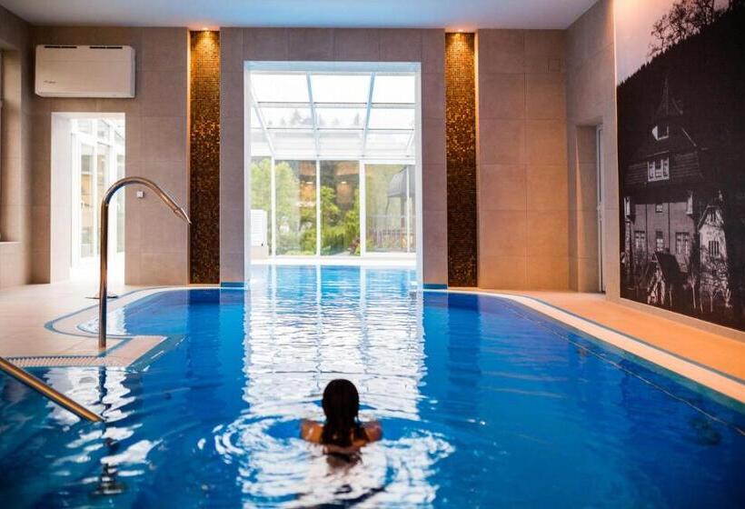ホテル Luxury Spa & Wellness Vila Valaška