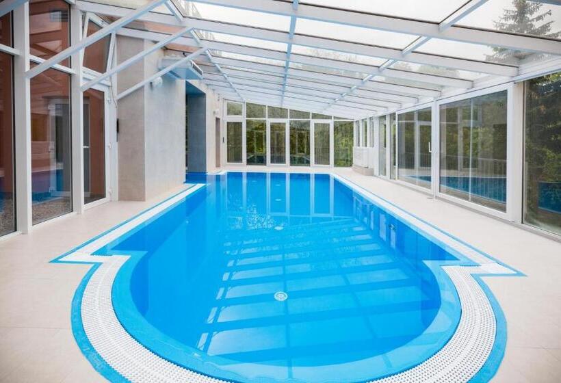 ホテル Luxury Spa & Wellness Vila Valaška