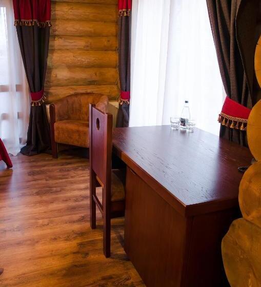 فندق Praha Wood House