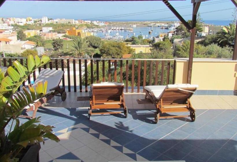 Le Anfore Hotel   Lampedusa