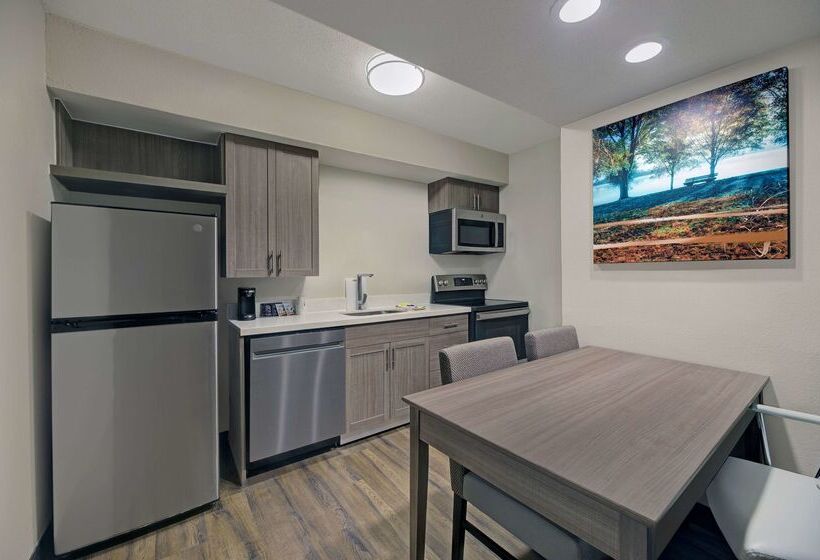 Best Western Fishkill Inn & Suites