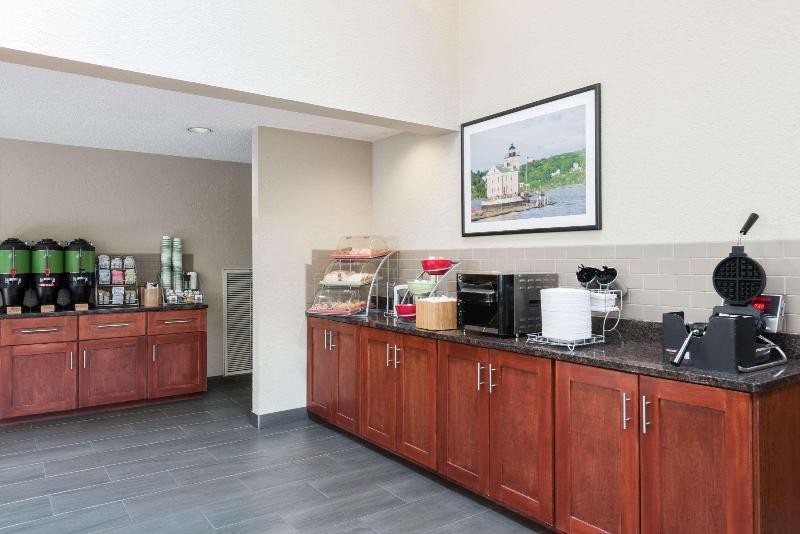 Best Western Fishkill Inn & Suites