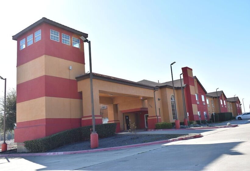 هتل Americas Best Value Inn & Suites Haltom City Ft. Worth