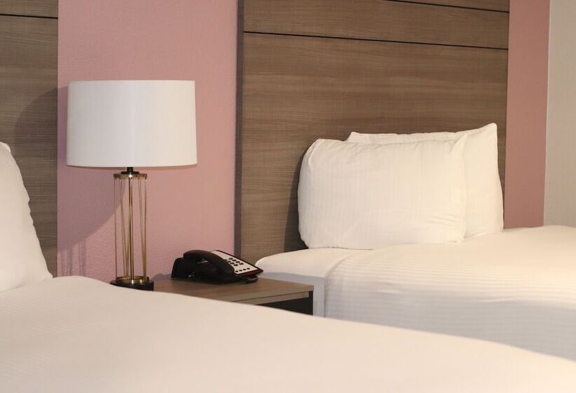 בית מלון כפרי Arya Inn & Suites