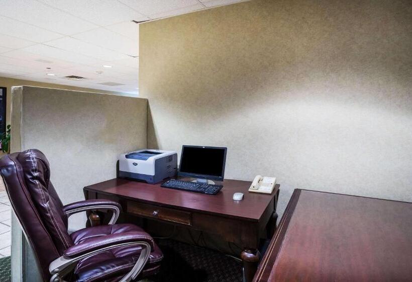 فندق Baymont By Wyndham Johnson City