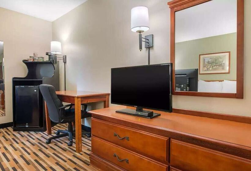 فندق Baymont By Wyndham Port Wentworth
