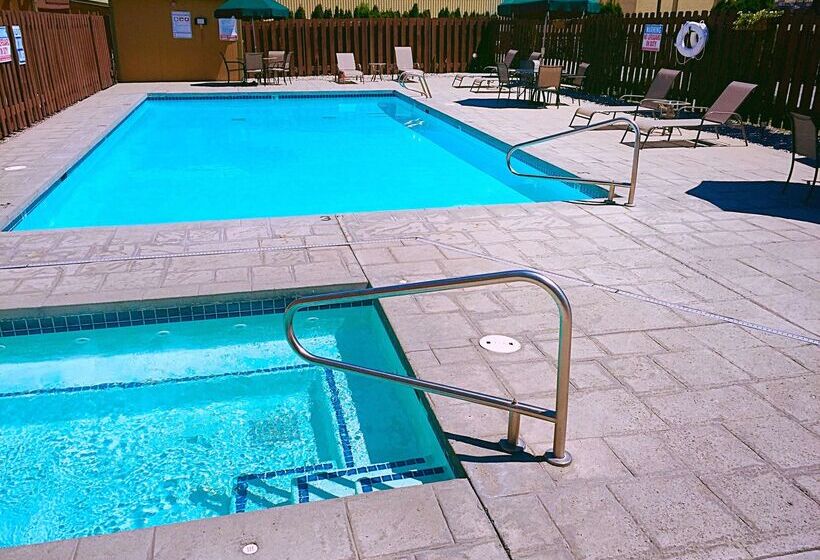 Отель Best Western Chieftain Inn