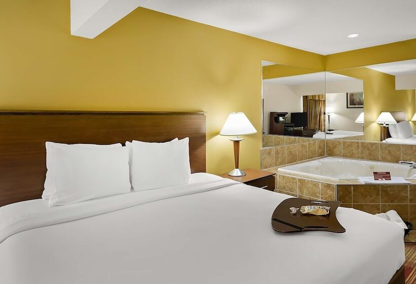 ホテル Best Western Lakewood Inn