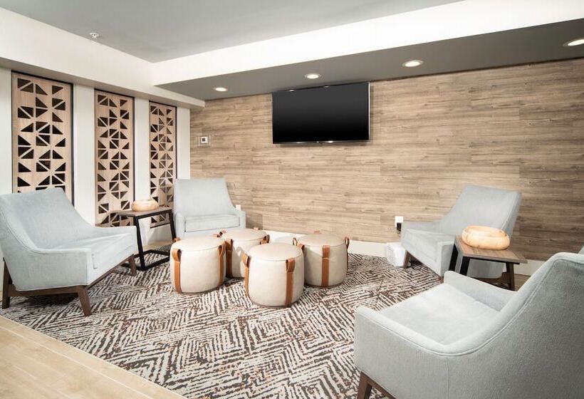 هتل Candlewood Suites Charleston – Mt. Pleasant, An Ihg