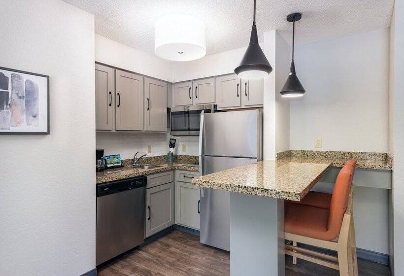 בית מלון כפרי Candlewood Suites Eagan   Mall Of America Area, An Ihg