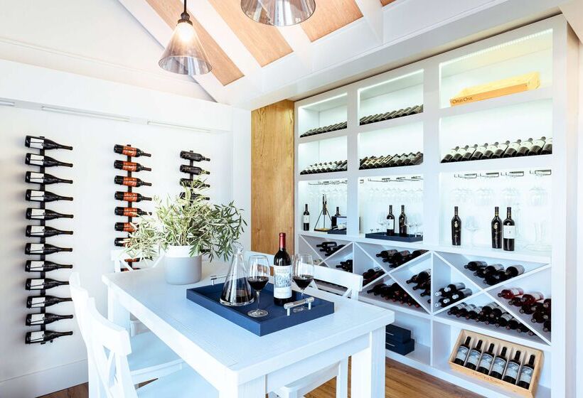هتل Carneros Resort And Spa