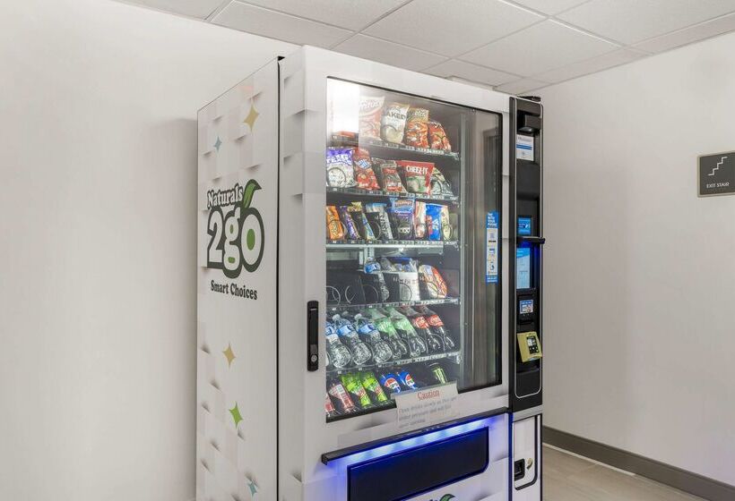 هتل Comfort Inn & Suites Louisville Airport Fair & Expo